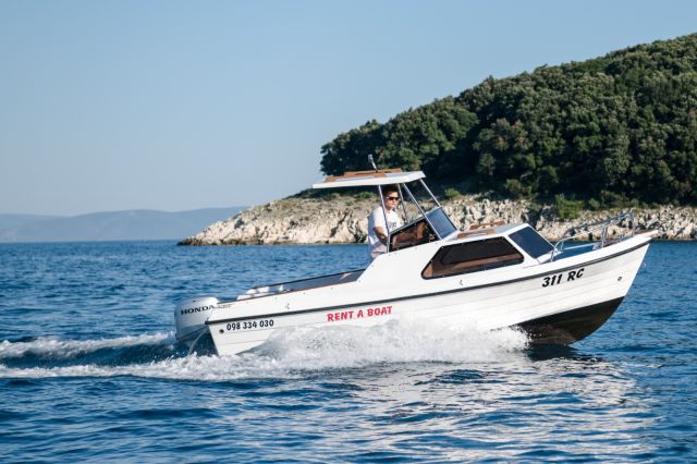 Rent a Boat Vita Rabac – najam brodova i izleti 3
