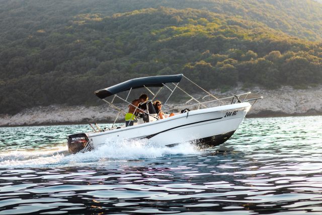 Rent a Boat Vita Rabac – najam brodova i izleti 10